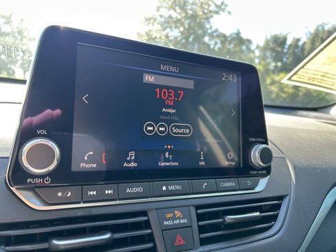 Used 2022 Nissan Altima 2.5 SV image 27