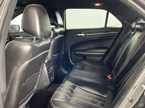 Used 2019 Chrysler 300 S image 12