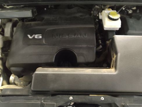 Used 2020 Nissan Pathfinder Platinum FWD image 30