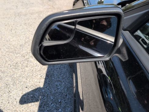 Used 2020 Ford Mustang Premium image 7