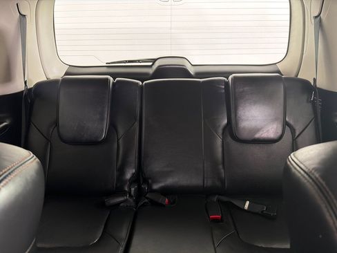 Used 2019 Nissan Armada Platinum w/ Captain's Chairs Package RWD image 21