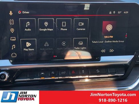 Used 2023 GMC Sierra 1500 SLT w/ SLT Premium Package image 18