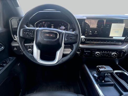 Used 2024 GMC Sierra 1500 SLT AWD/4WD image 6