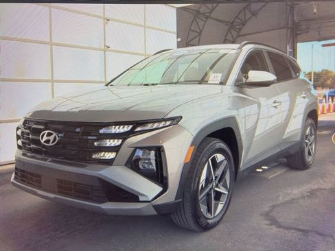 Used 2025 Hyundai Tucson SEL image 1