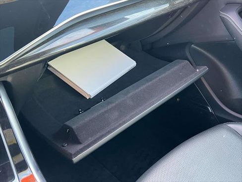 Used 2022 Audi Q8 Prestige image 36