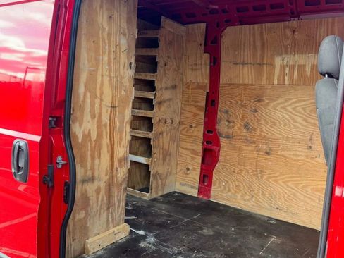 Used 2018 RAM ProMaster 2500 w/ Interior Convenience Group FWD image 11