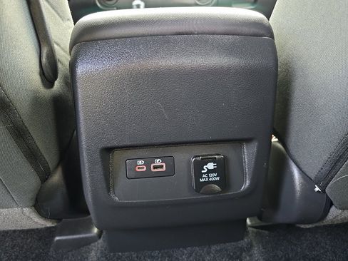 Used 2023 Nissan Frontier PRO-4X w/ Pro Convenience Package image 18