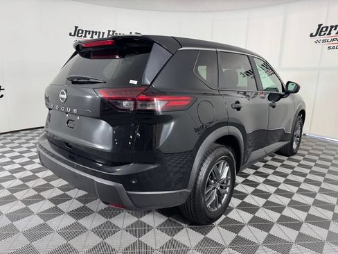 Used 2024 Nissan Rogue S FWD image 7