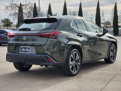 Used 2025 Lexus UX 300h FWD image 13