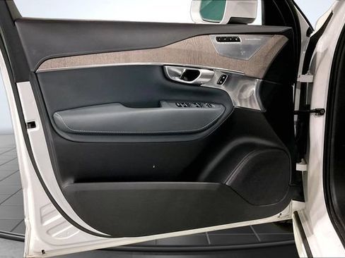 Certified 2024 Volvo XC90 T8 Ultimate AWD/4WD image 26