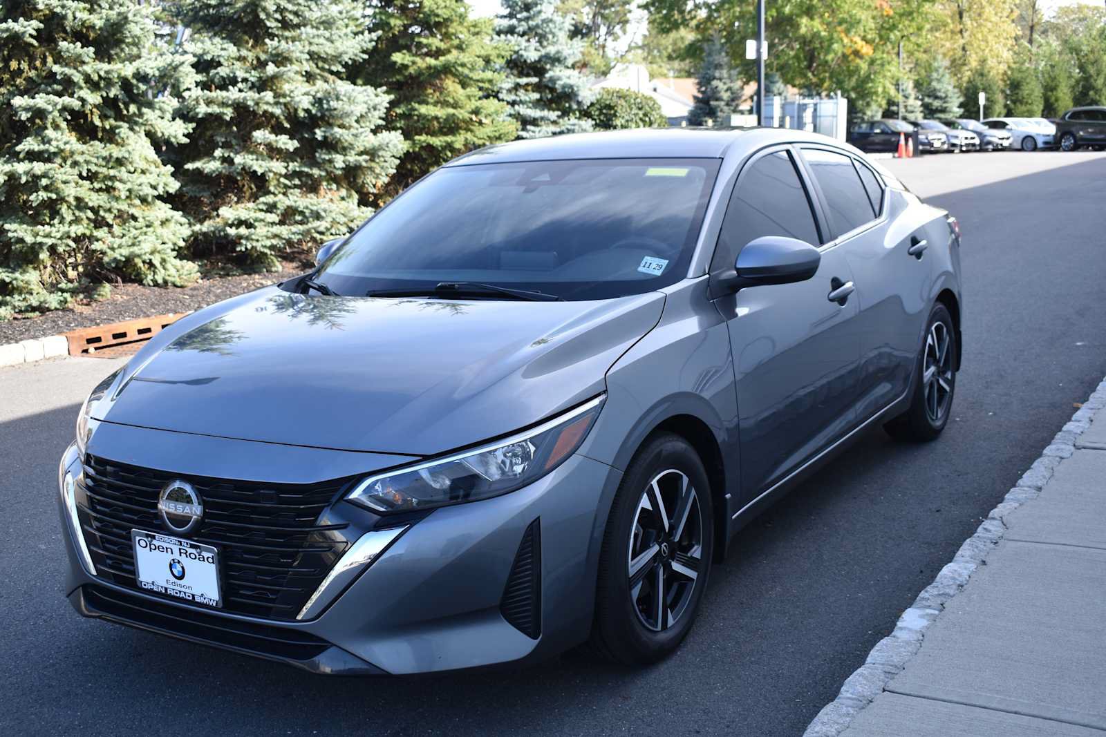 Used 2024 Nissan Sentra SV FWD image 3