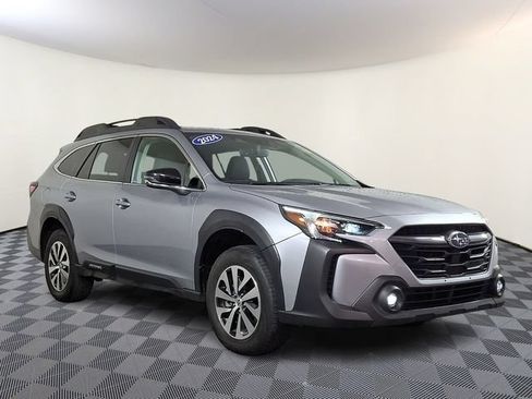 Certified 2024 Subaru Outback Premium AWD/4WD image 1