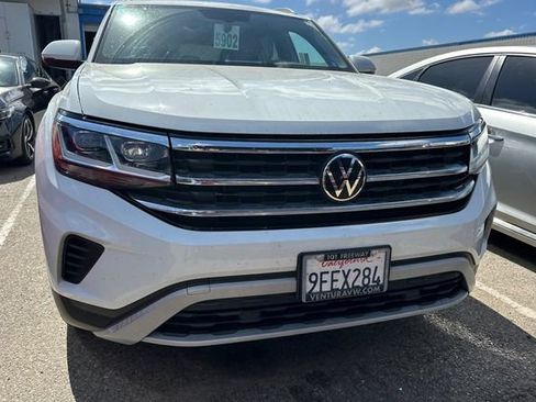 Used 2023 Volkswagen Atlas Cross Sport SE AWD/4WD image 3