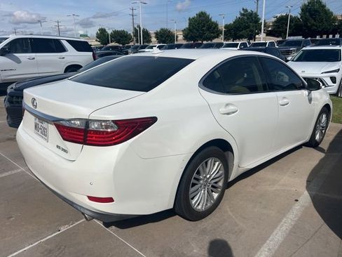 Used 2013 Lexus ES 350 w/ Luxury Pkg FWD image 3