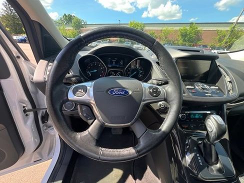 Used 2015 Ford Escape Titanium w/ Equipment Group 301A AWD/4WD image 33