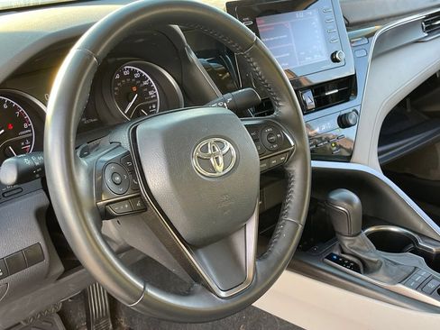 Used 2024 Toyota Camry SE AWD/4WD image 8