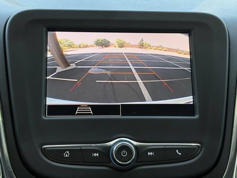 Used 2024 Chevrolet Equinox LS FWD image 25