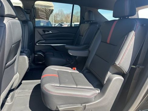 New 2026 Chevrolet Traverse RS image 13