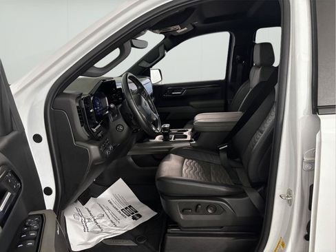 Used 2024 Chevrolet Silverado 1500 ZR2 w/ Technology Package AWD/4WD image 11