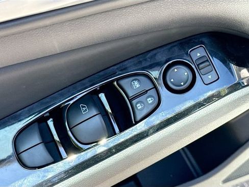 New 2025 Nissan Altima 2.5 SR w/ SR Premium Package image 15