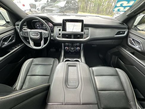 Certified 2023 GMC Yukon SLT w/ SLT Premium Package AWD/4WD image 21