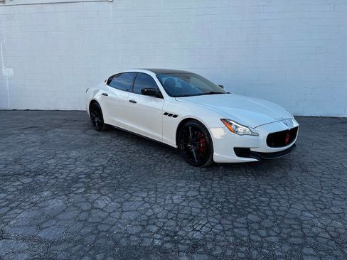 Used 2014 Maserati Quattroporte GTS image 41