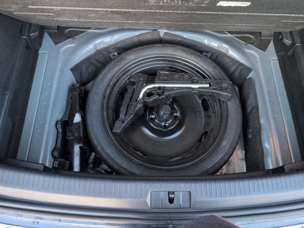 Used 2020 Volkswagen GTI S FWD image 31