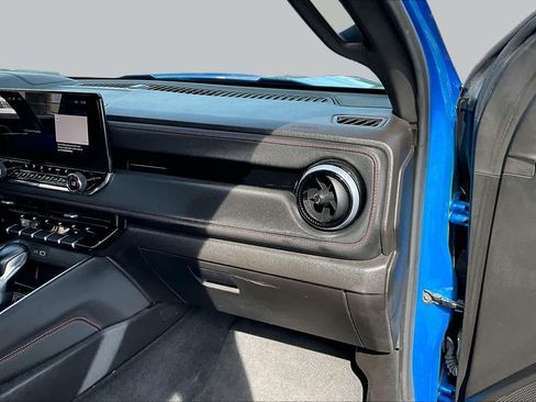 Used 2023 Chevrolet Colorado Z71 w/ Z71 Convenience Package 2 AWD/4WD image 19