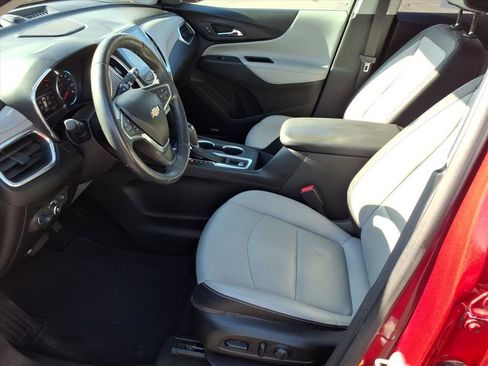 Used 2018 Chevrolet Equinox Premier image 10