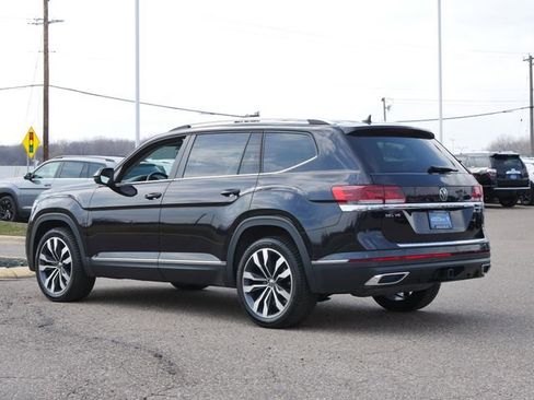 Certified 2023 Volkswagen Atlas SEL image 5