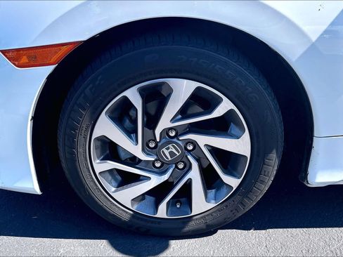Used 2018 Honda Civic EX image 32