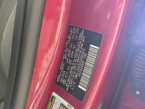 Certified 2025 Hyundai Elantra SEL FWD image 39