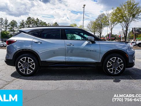 Used 2025 Chevrolet Blazer RS FWD image 11