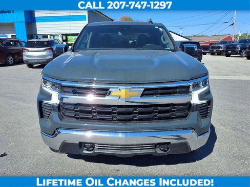 Used 2025 Chevrolet Silverado 1500 LT image 2