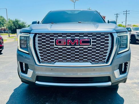 Used 2021 GMC Yukon XL Denali AWD/4WD image 11