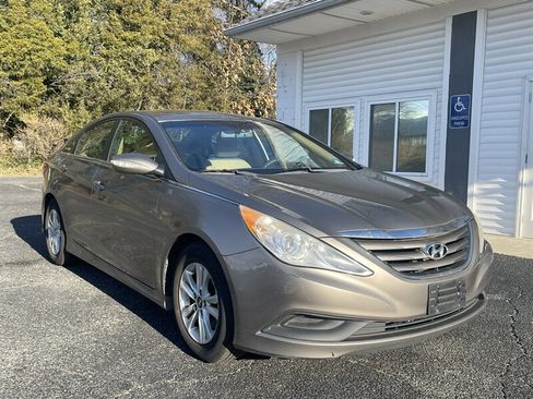 Used 2014 Hyundai Sonata GLS w/ Popular Equipment Group 2 image 2