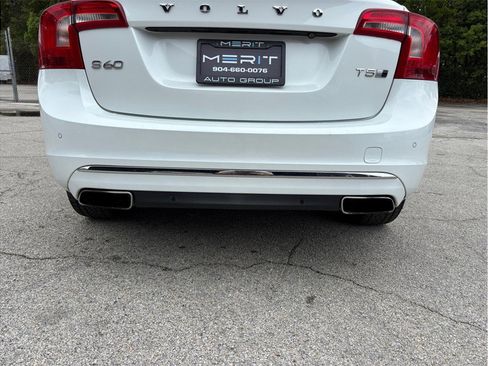 Used 2016 Volvo S60 T5 Inscription Platinum w/ Climate Package AWD/4WD image 16