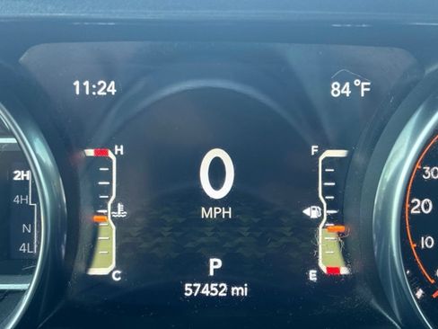 Used 2023 Jeep Wrangler Unlimited Sahara AWD/4WD image 11