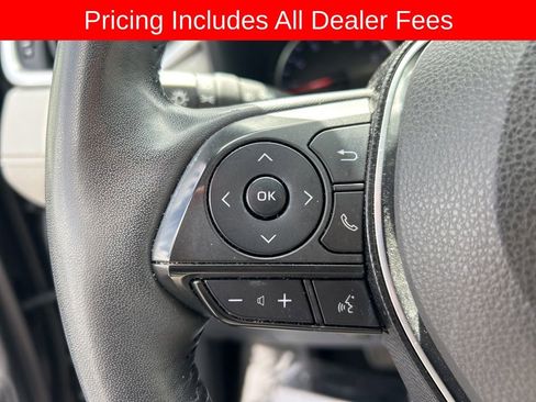 Used 2020 Toyota RAV4 XLE Premium AWD/4WD image 8