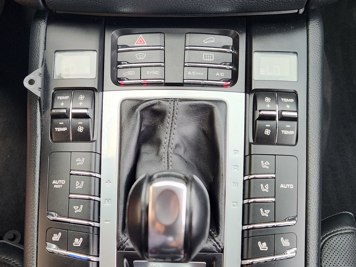 Used 2017 Porsche Macan S AWD/4WD image 40