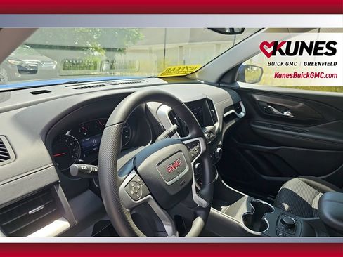 Used 2023 GMC Terrain SLE w/ Driver Convenience Package FWD image 14