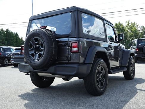 Used 2025 Jeep Wrangler Sport AWD/4WD image 6