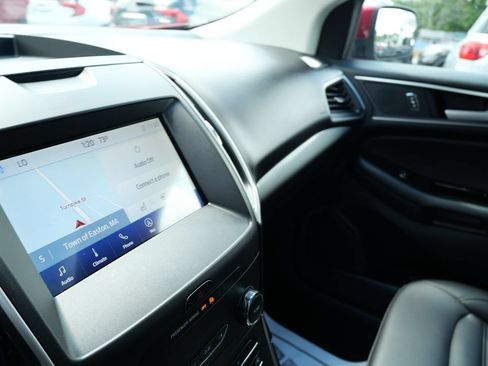Used 2020 Ford Edge SEL w/ Cold Weather Package AWD/4WD image 13