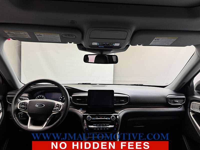 Used 2021 Ford Explorer Limited w/ Equipment Group 301A AWD/4WD image 12