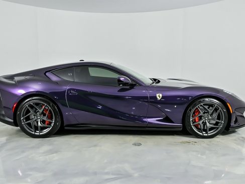 Used 2019 Ferrari 812 Superfast image 14