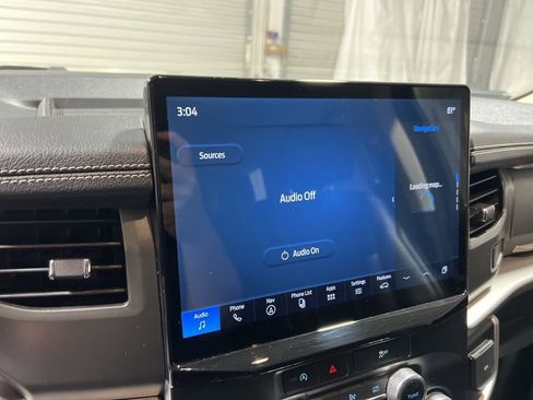 Used 2024 Ford Expedition XLT image 31