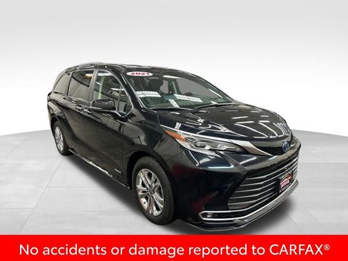 Certified 2021 Toyota Sienna Platinum image 6