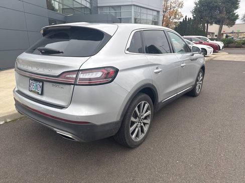 Used 2019 Lincoln Nautilus Select image 3