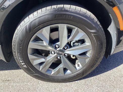 Certified 2025 Kia Sportage SX Prestige AWD/4WD image 9