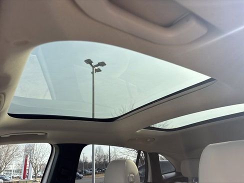 Used 2021 Mercedes-Benz GLA 250 4MATIC image 18